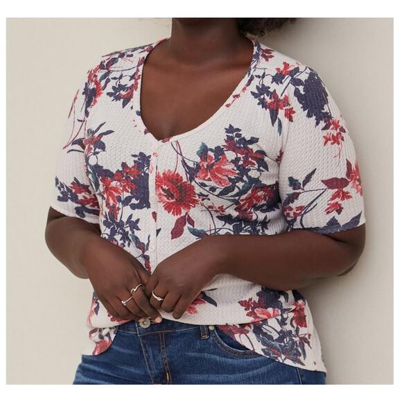 Torrid Hilo Floral Waffle Knit Tee Womens 1X Favorite V-Neck Tunic Top - Picture 1 of 10